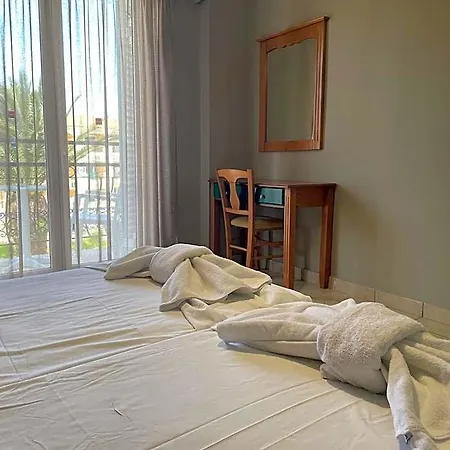 Olympia Hotel 2*